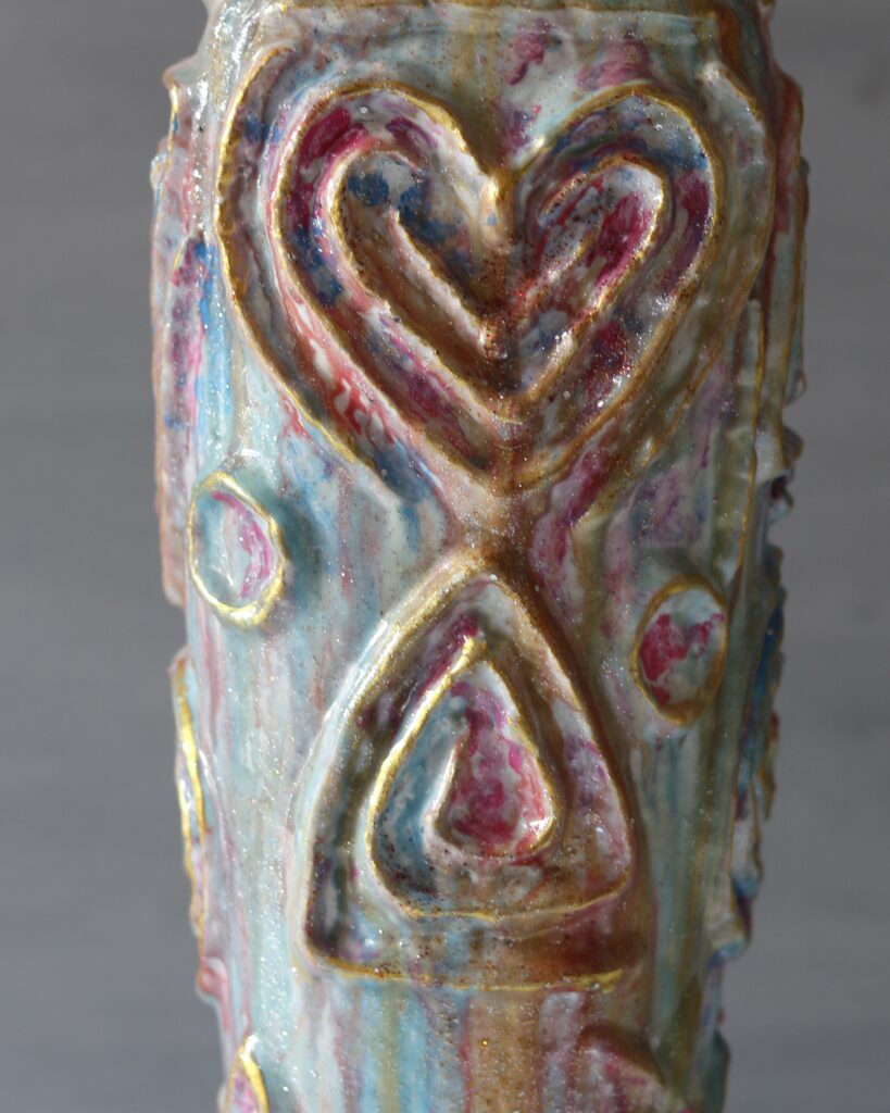 blue red golden vase